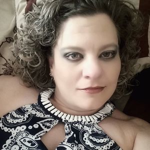 Meet your Posher, Julie kae